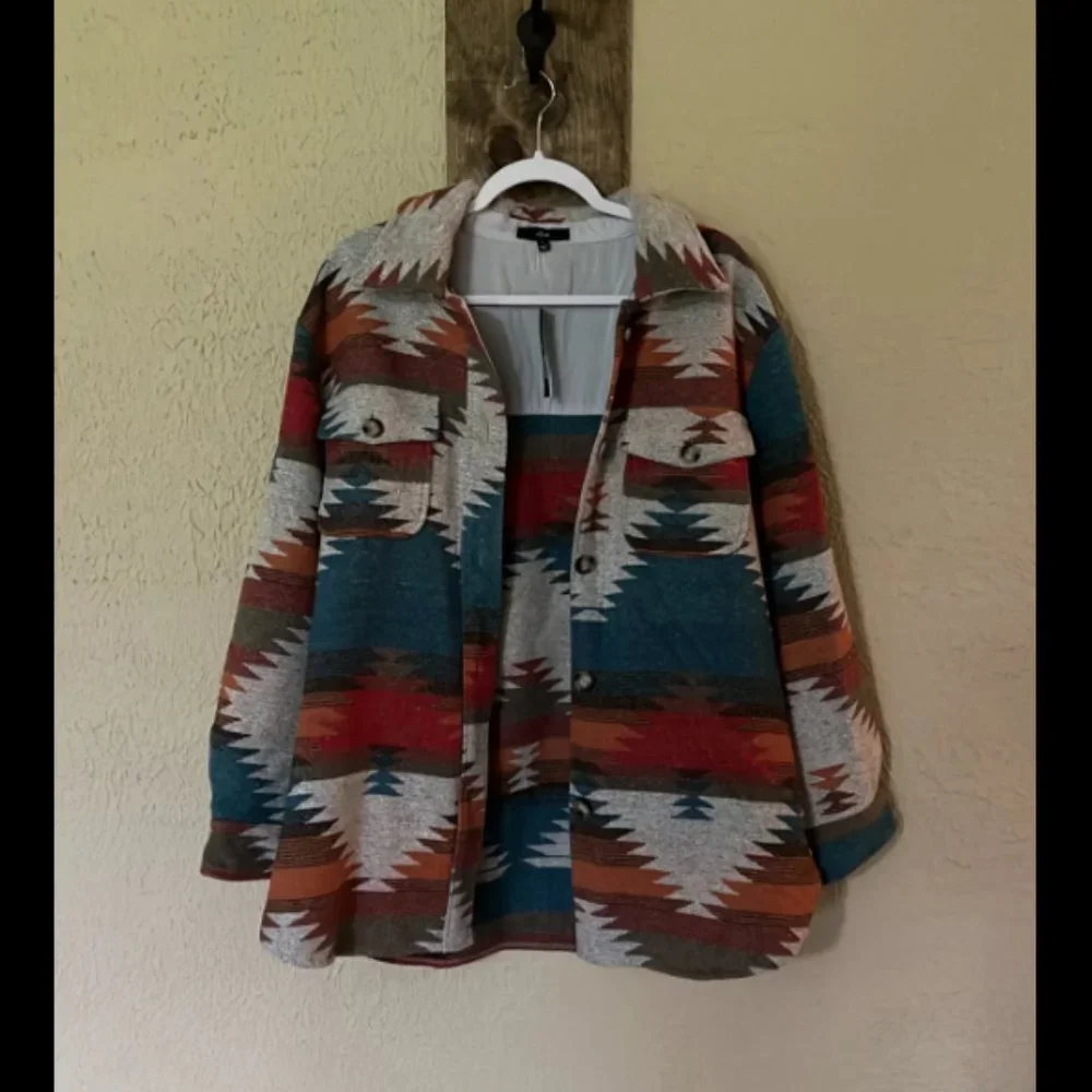 Aztec Coat - Picture 7 of 7